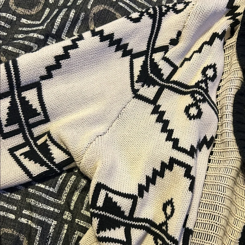 Maurices Black and Cream Patterned Cardigan - Picture 3 of 6